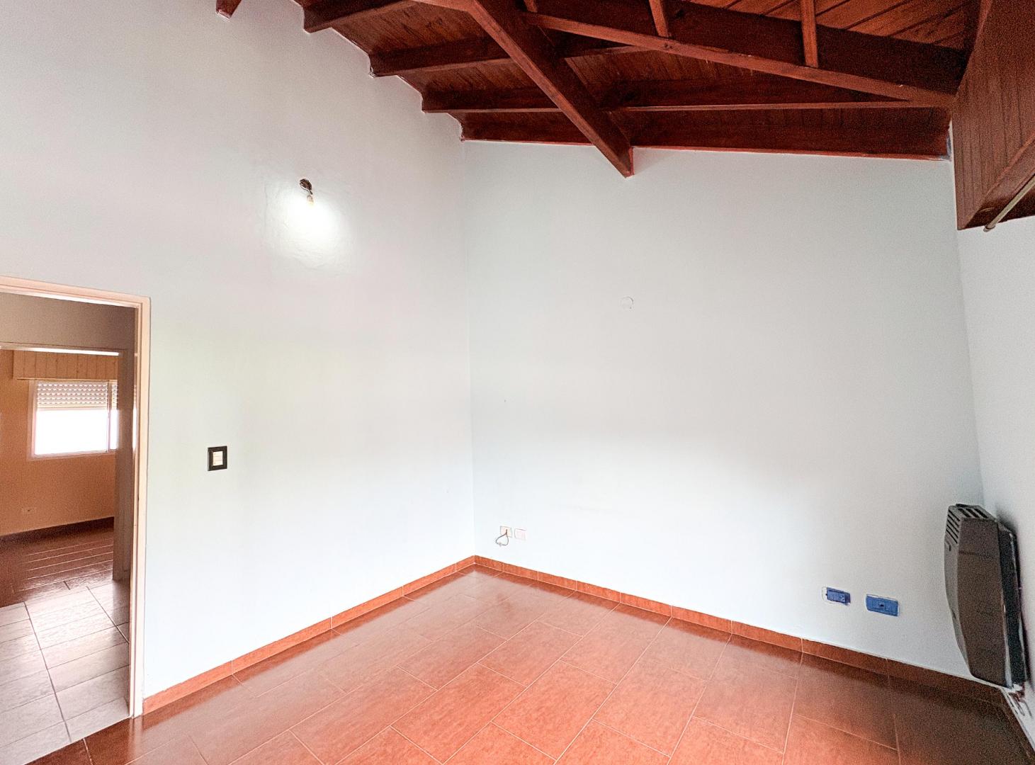 Foto de DÚPLEX 3 AMBIENTES EN ALQUILER – SAN MIGUEL, imagen 3