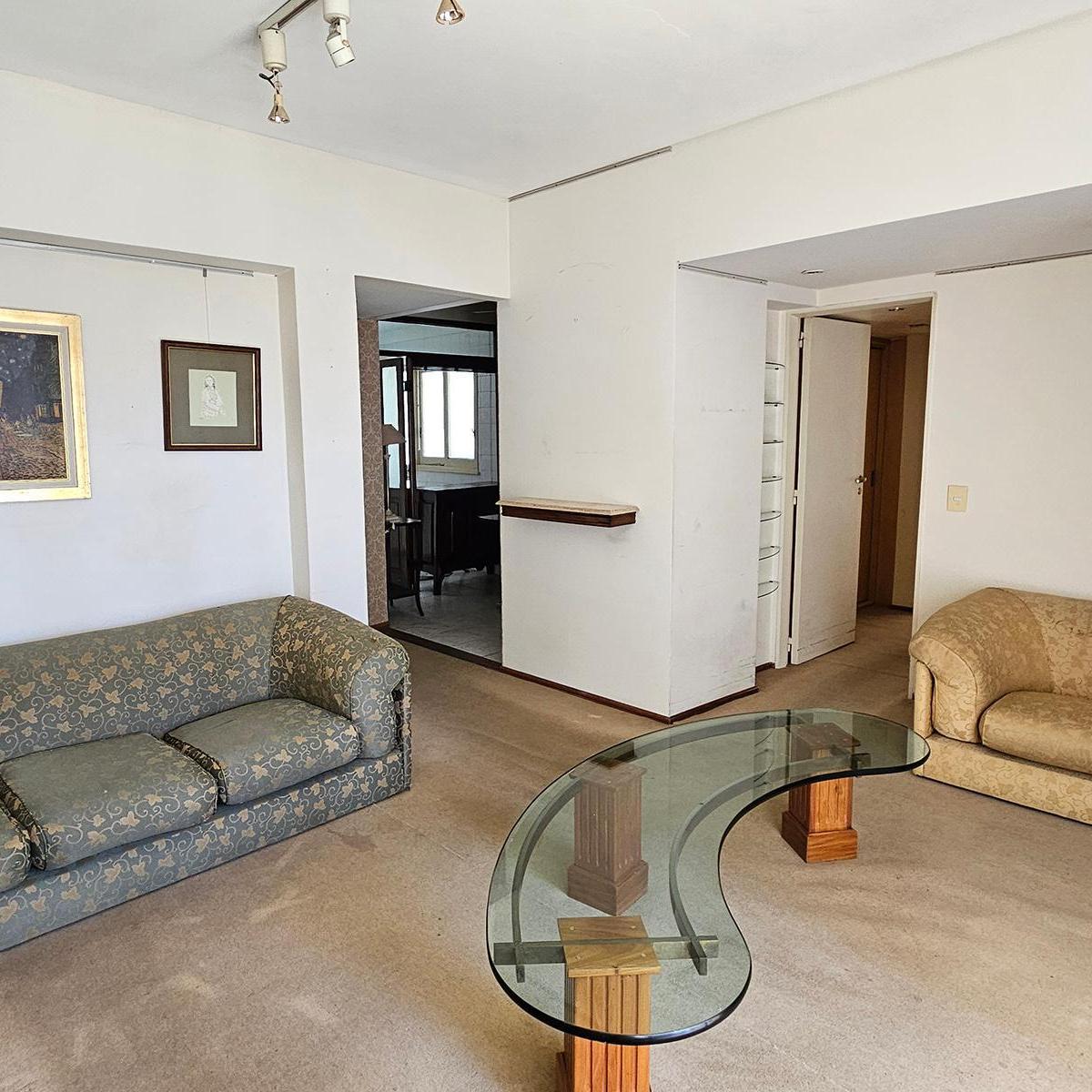 Departamento Amplio en Zona Residencial 2