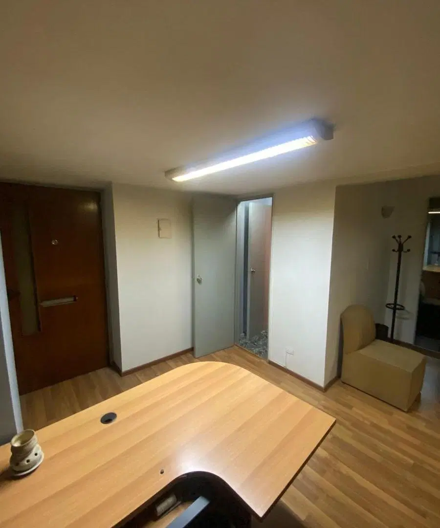 Oficina 45 m2 amoblada en alquiler en San Nicolás 5