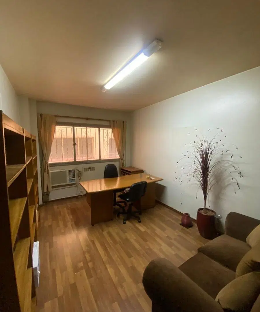 Oficina 45 m2 amoblada en alquiler en San Nicolás 2