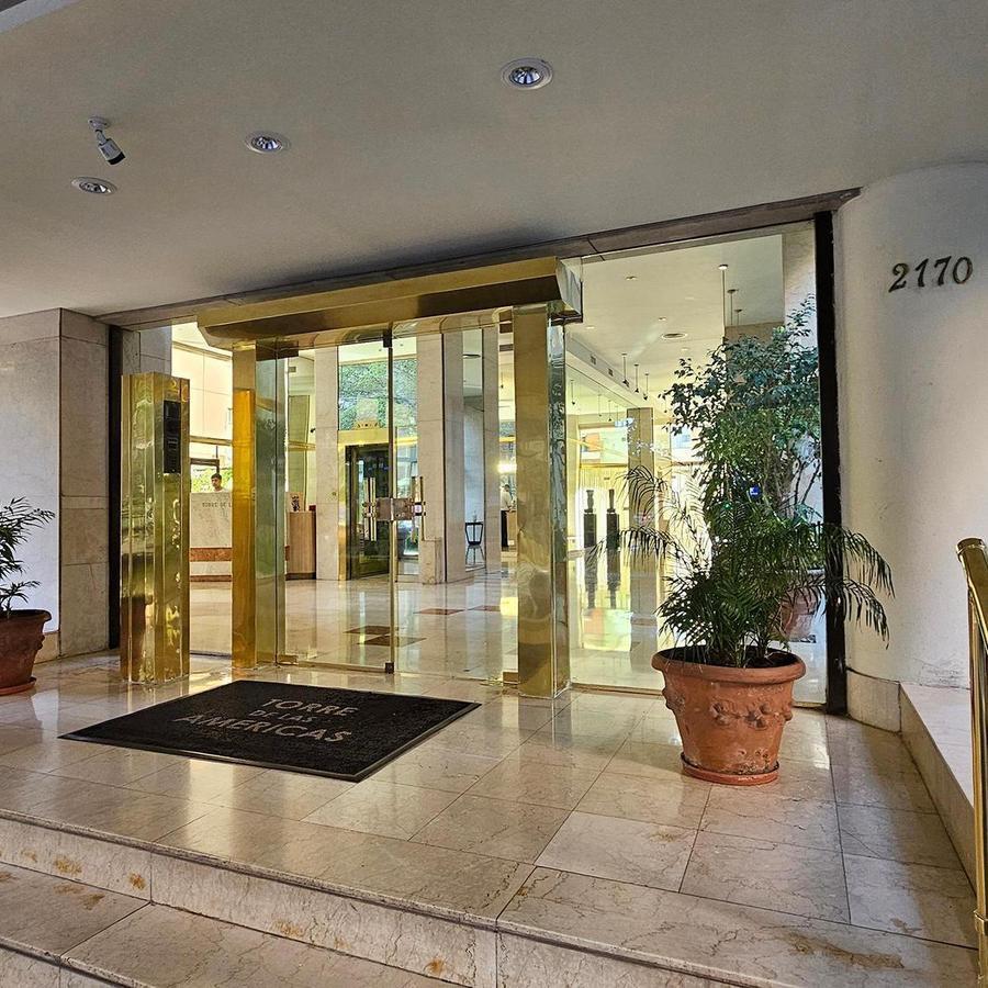 Foto de Venta Piso en torre de las americas Av. Coronel diaz y Juncal, Palermo, imagen 1