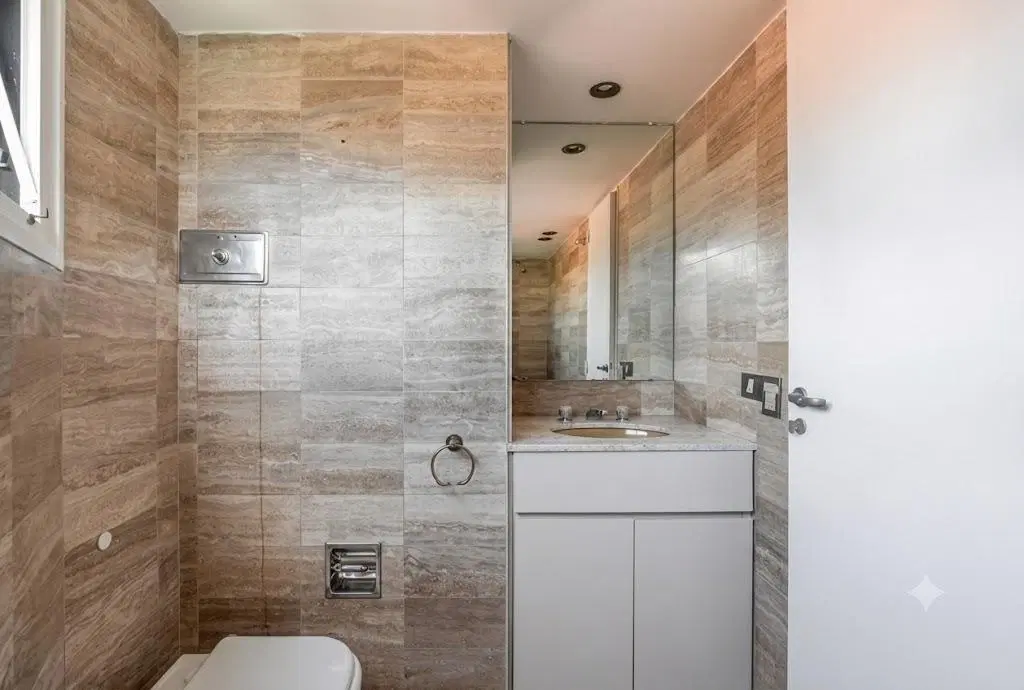 Triplex 6 ambientes con pileta y parrilla propia en venta en Belgrano 8