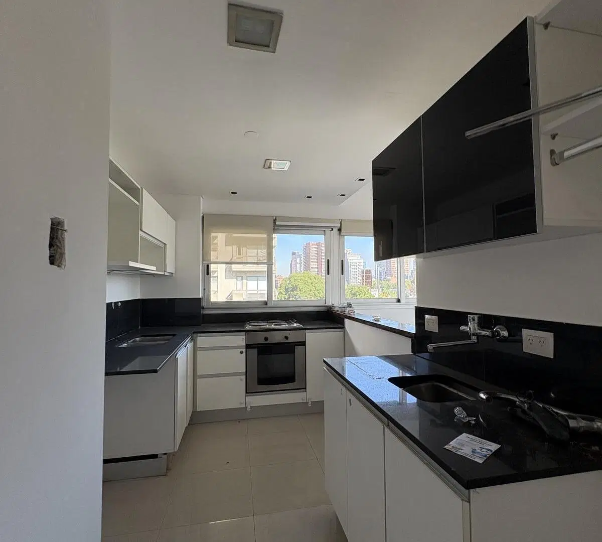 Departamento 2 ambientes en venta en Olivos 8
