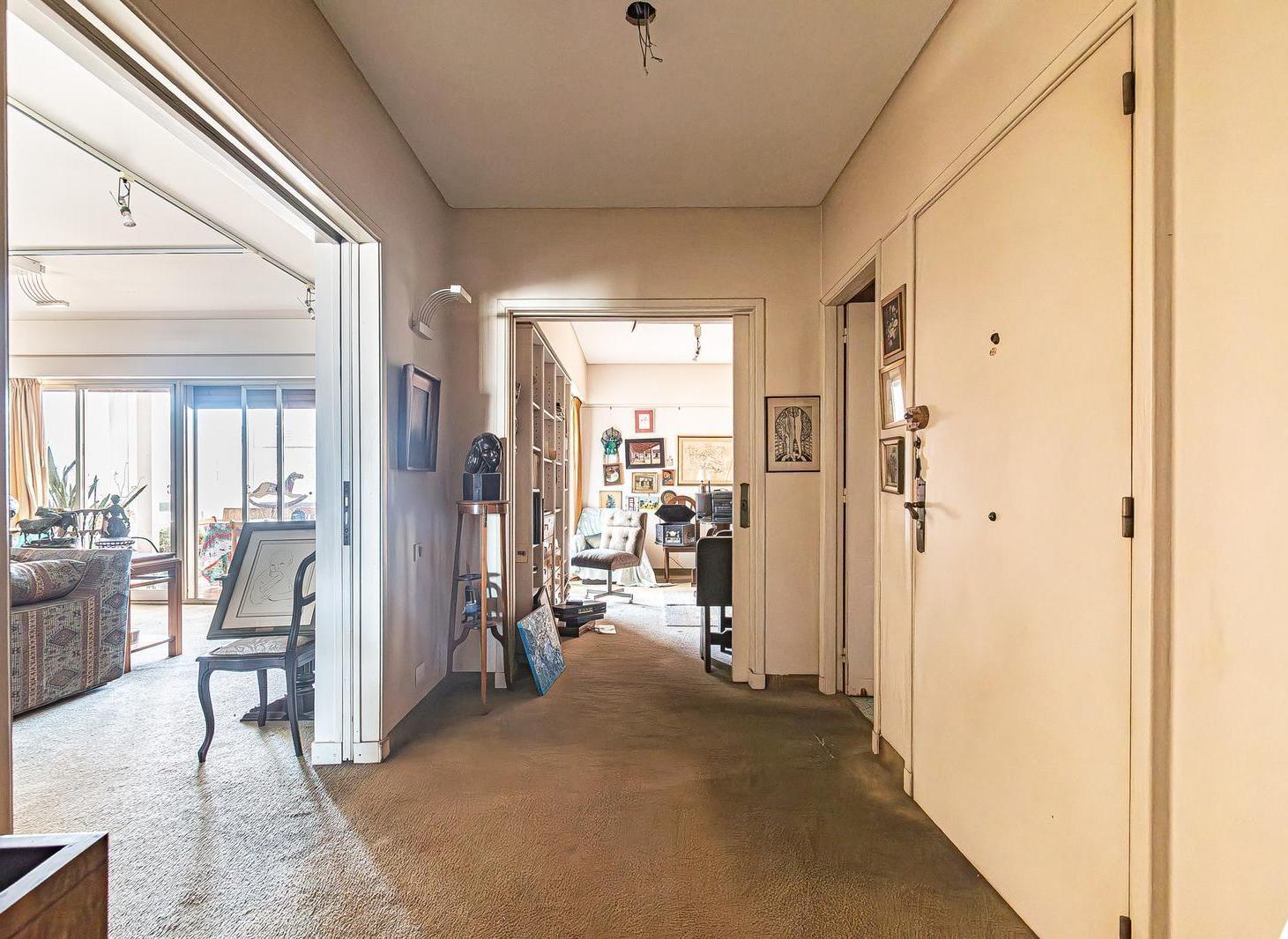 Foto de Oprtunidad departamento 5 ambientes en venta a reciclar en Belgrano, imagen 3