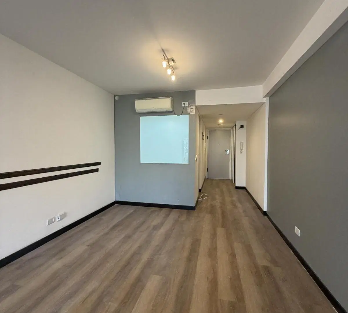 Departamento monoambiente con con cochera en alquiler en Palermo 5