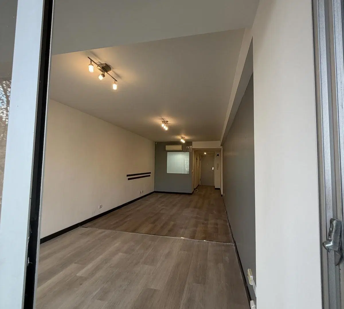 Departamento monoambiente con con cochera en alquiler en Palermo 8