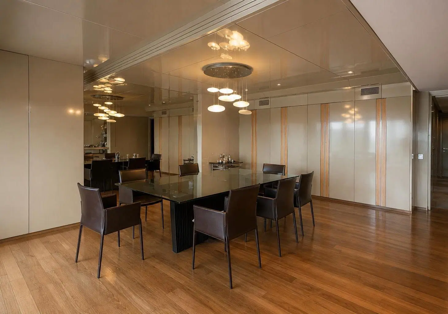 Departamento 6 ambientes en venta en Palermo sobre Av Libertador 4