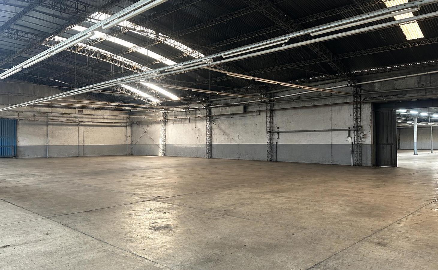 Foto de Galpón de 2100 m2 en Villa Martelli, imagen 1