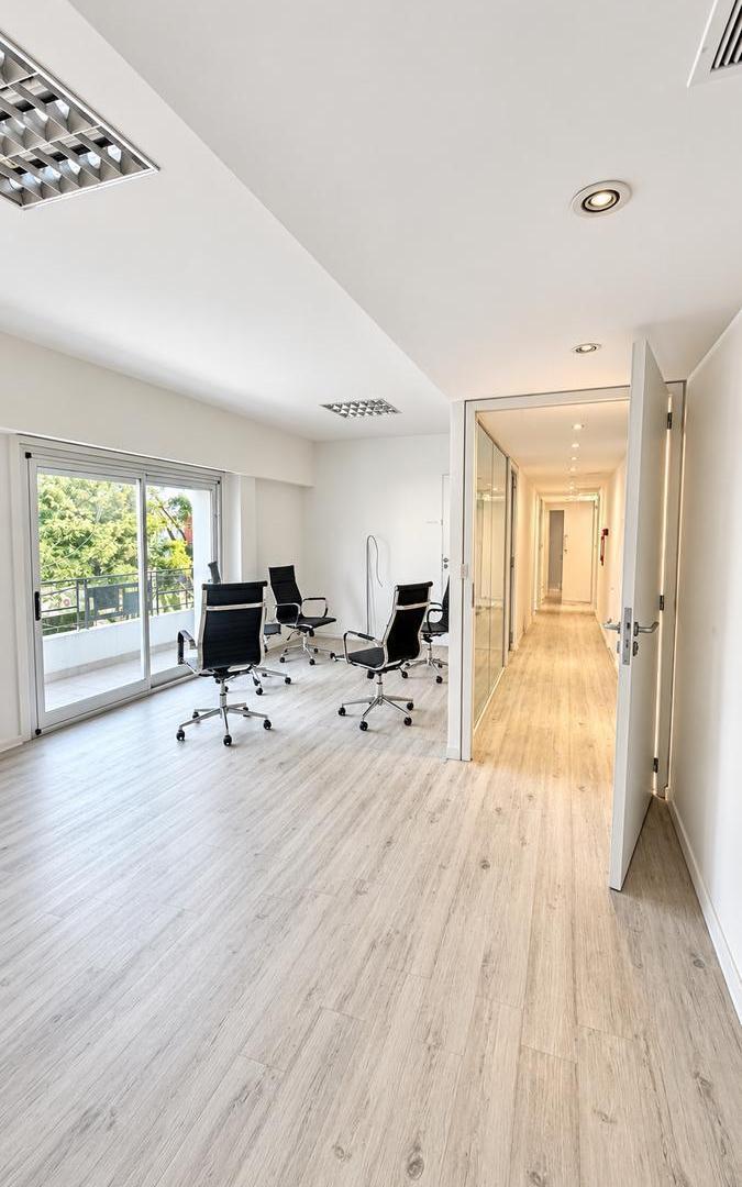 Foto de Oficina 150 m2 en Belgrano - 3 amplios espacios con posibilidad de, imagen 3