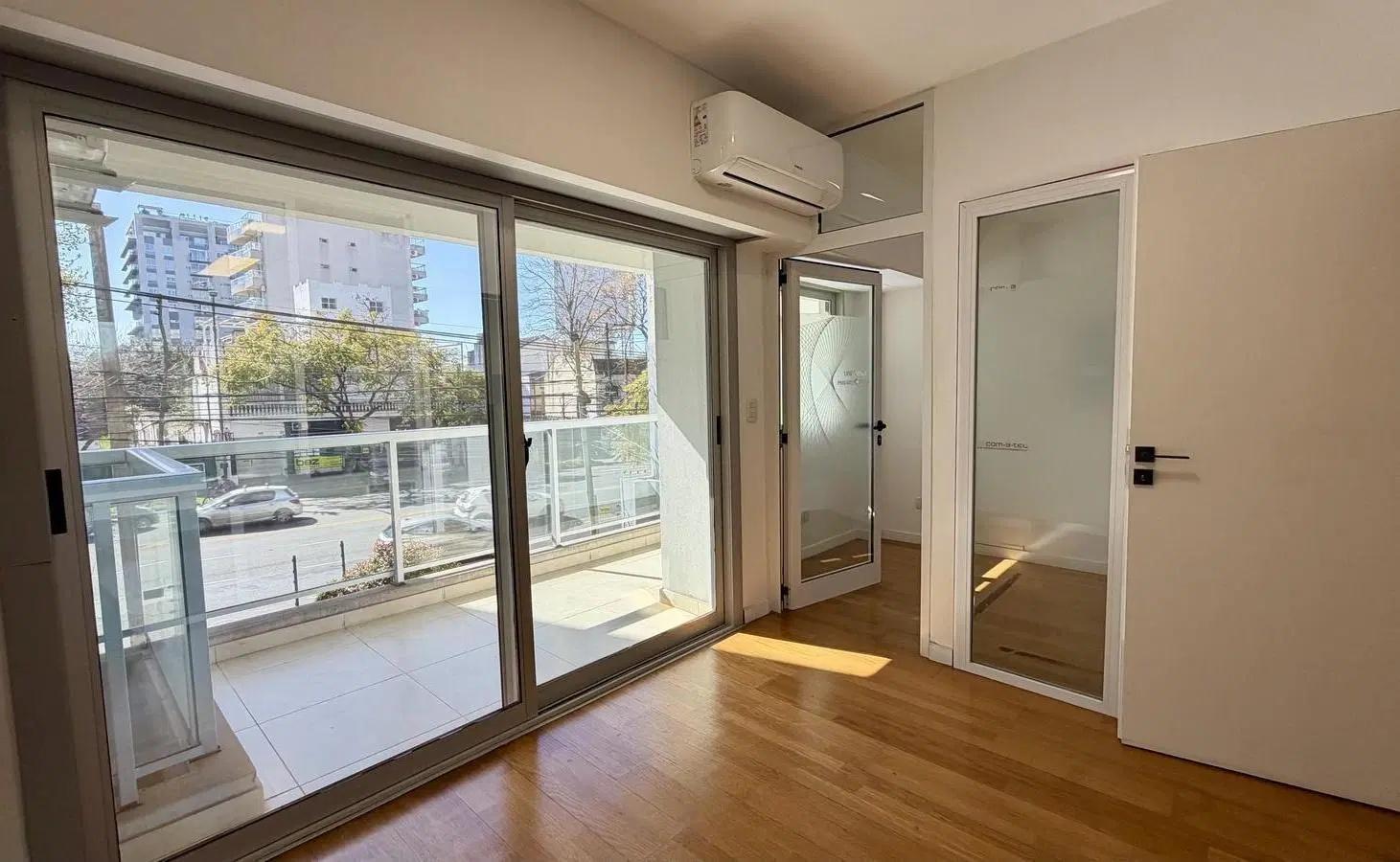 Foto de Oficina 50 m2 con cochera en alquiler en Vicente López, imagen 4