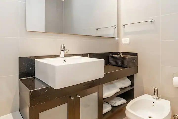 Foto de Departamento amoblado con Balcón en alquiler en Las Cañitas, imagen 5