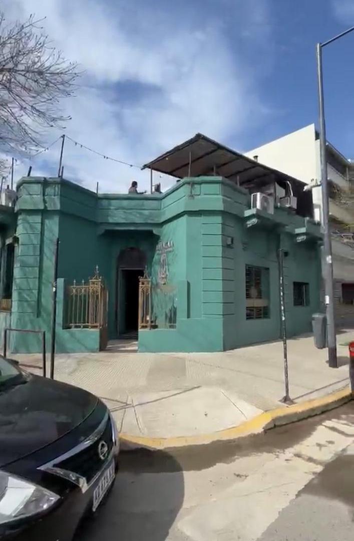 Foto de Local apto gastronómico en Esquina con habilitación de Vereda y Terraza, imagen 1