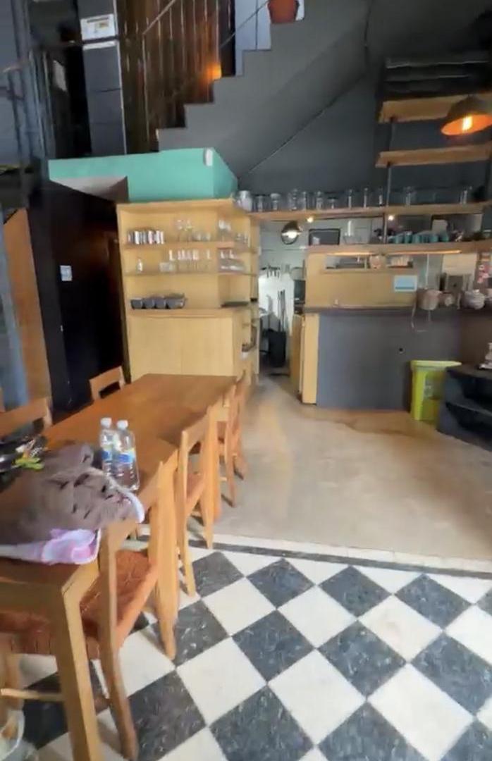 Foto de Local apto gastronómico en Esquina con habilitación de Vereda y Terraza, imagen 4