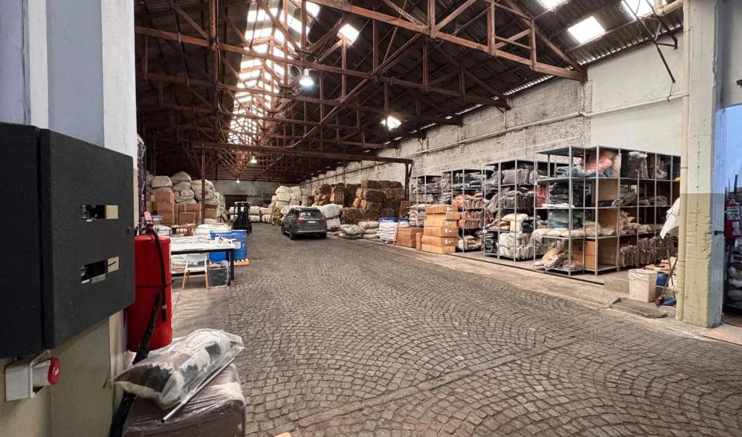 Foto de Galpón de 2300 m2 en Parque Industrial Avellaneda, imagen 5