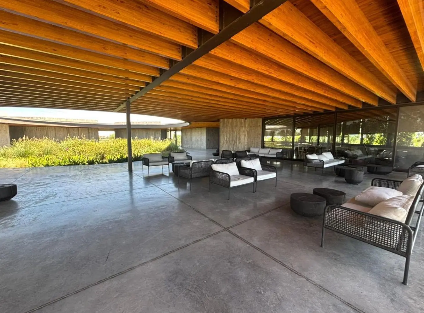 Lote Terreno Barrio Privado Vida Club de Campo 1068 m2 fondo reservorio - Funes 3