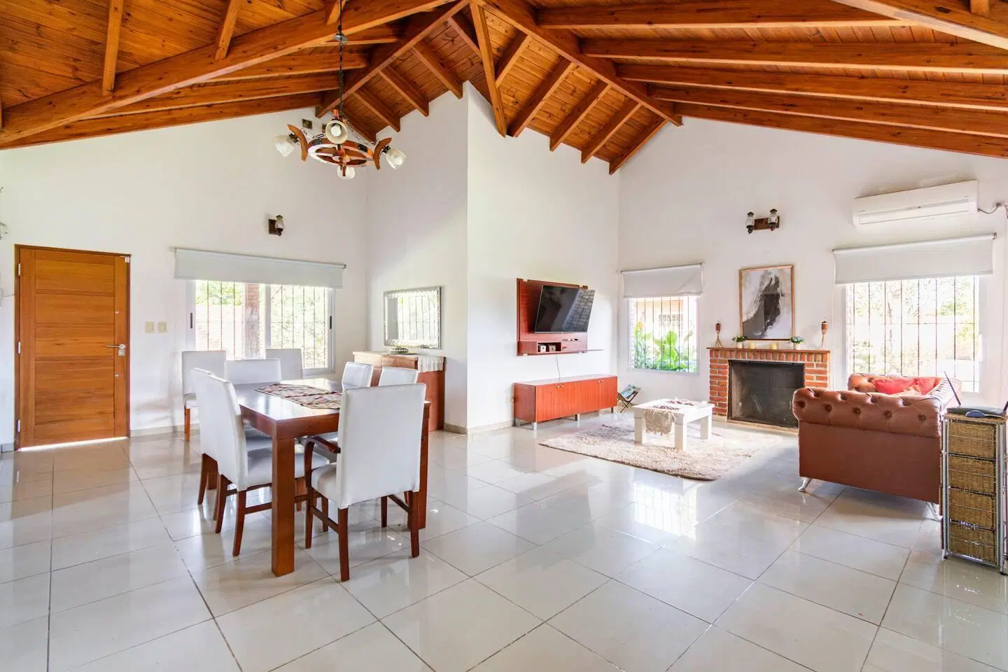 Casa en alquiler Funes 1
