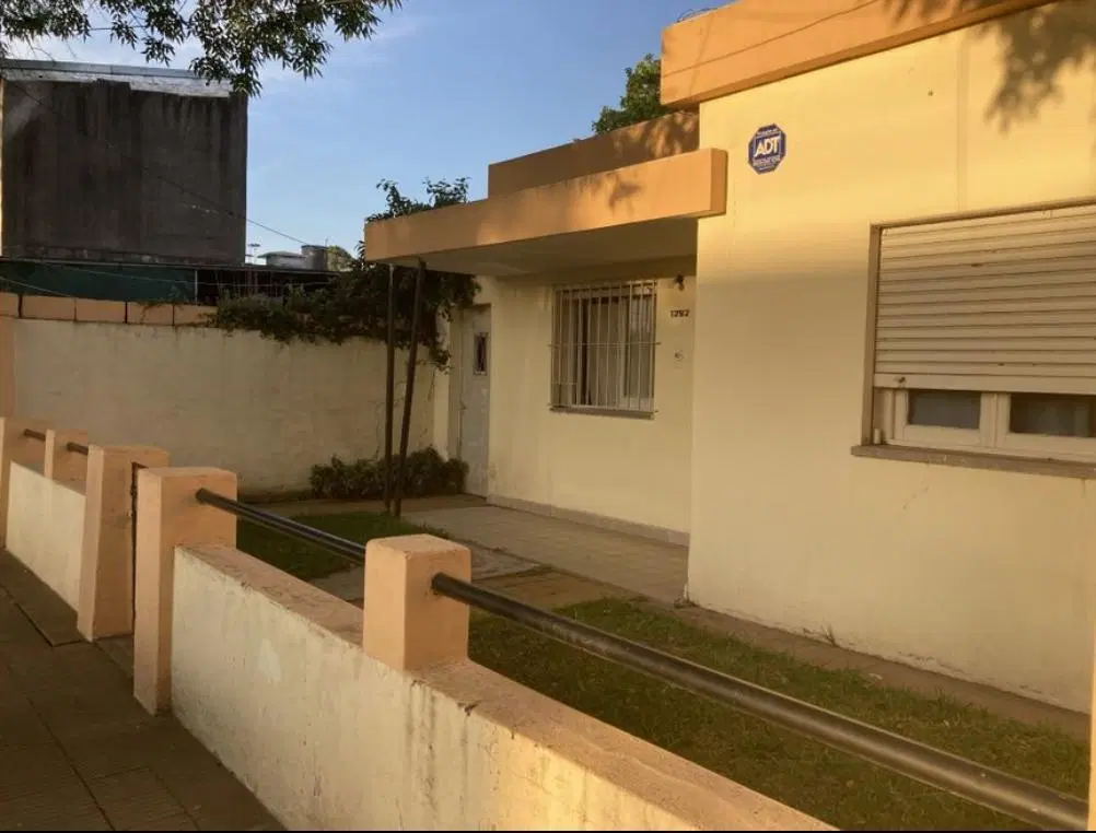 Casa 2 dormitorios en VENTA en GRANADERO BAIGORRIA 5