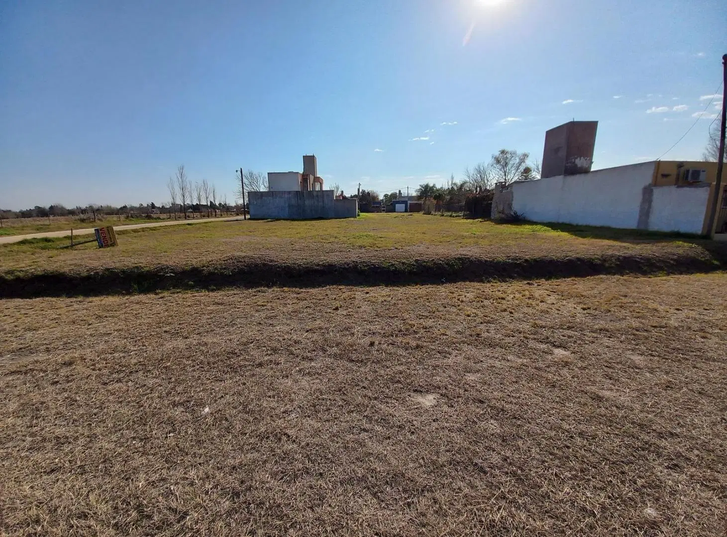 Terreno en venta cerca del río, Pueblo Esther. 1