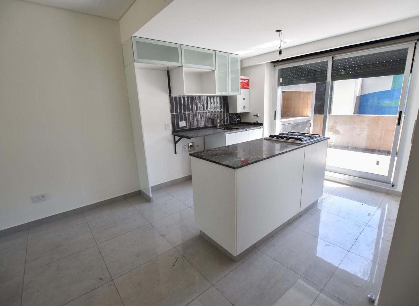 Departamento en Venta, dos dormitorios con patio exclusivo. Echesortu.
