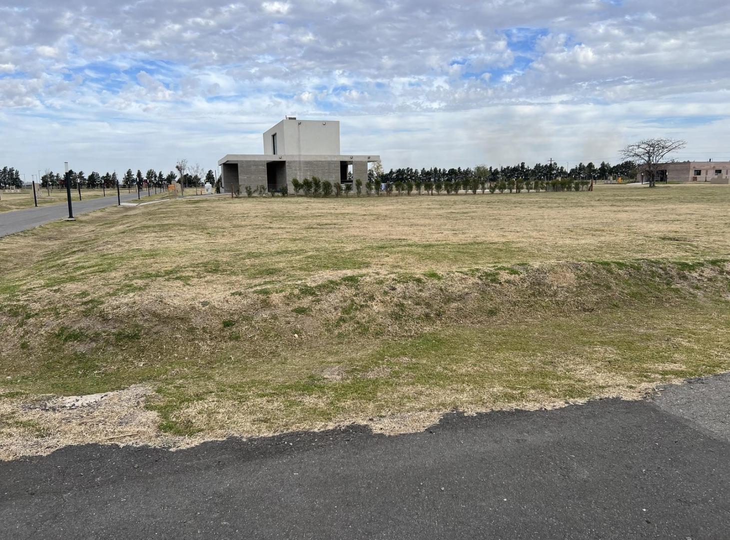 Terreno de 830 m2 en venta, Fisherton. Los Pasos III.