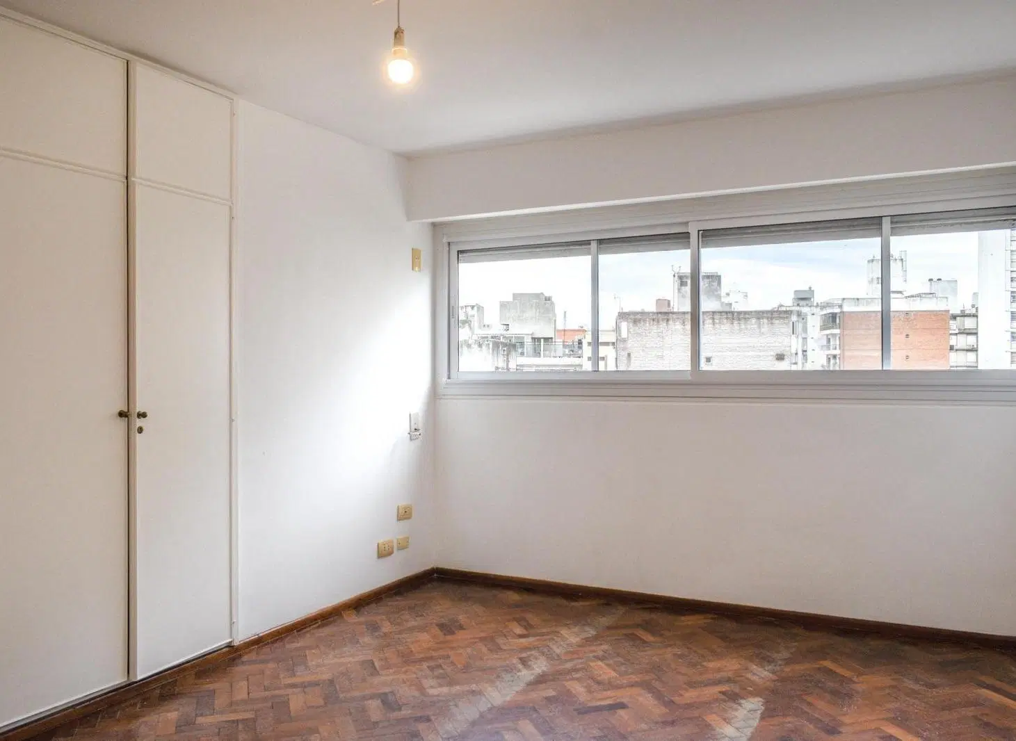 Venta Dúplex de 3 Dorm.   comodín con Vista Franca Al Rio con Cochera y Baulera Barrio Martin 4
