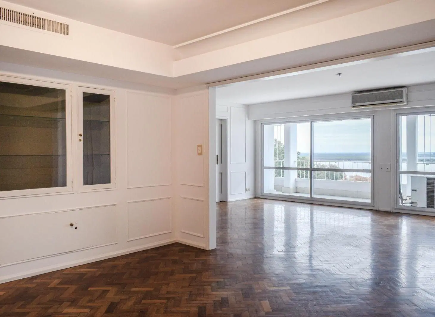 Venta Dúplex de 3 Dorm.   comodín con Vista Franca Al Rio con Cochera y Baulera Barrio Martin 3