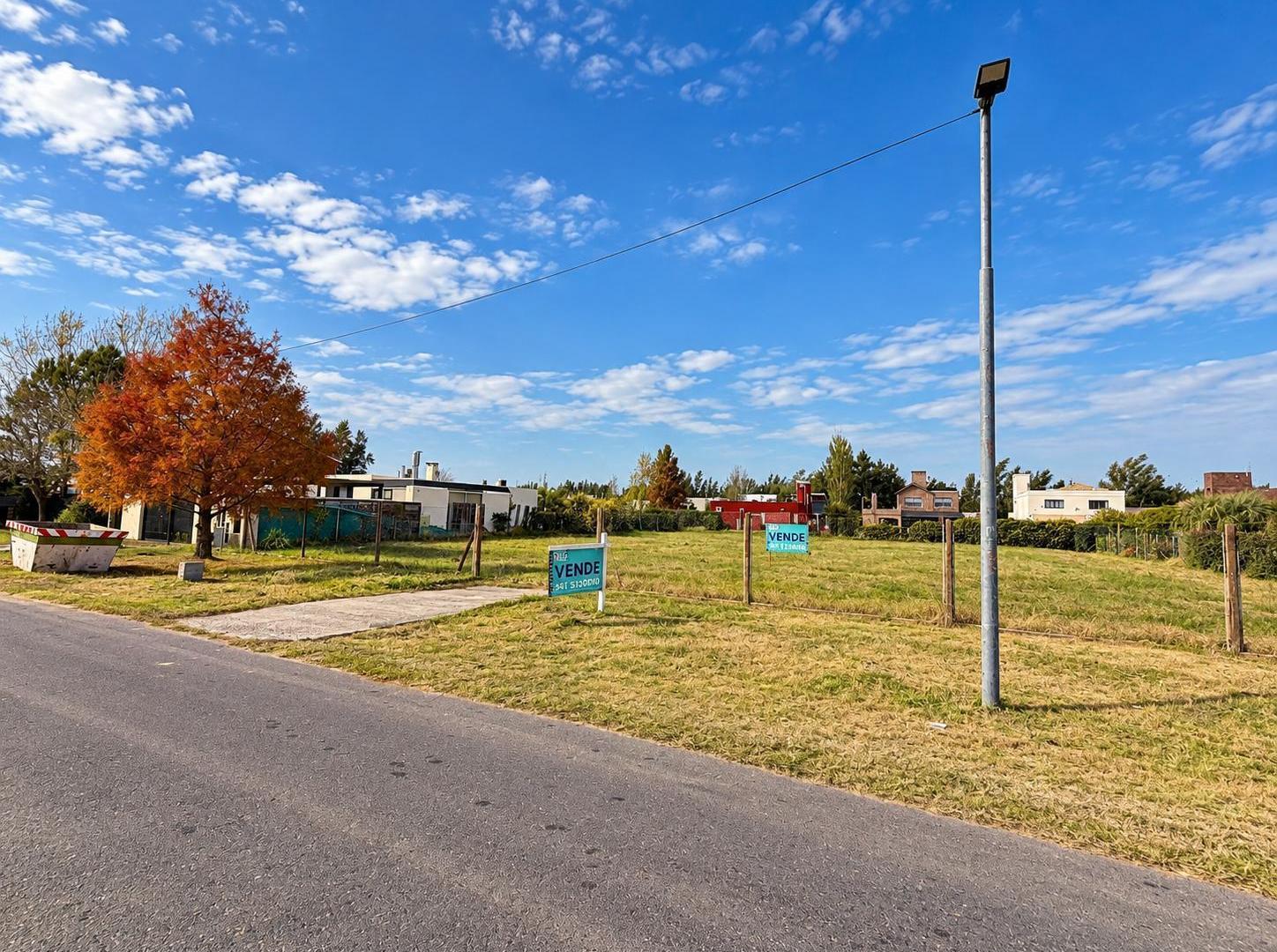 Foto de Oportunidad Única: Lote de 674 m² en Portal Aldea, Fisherton, imagen 2