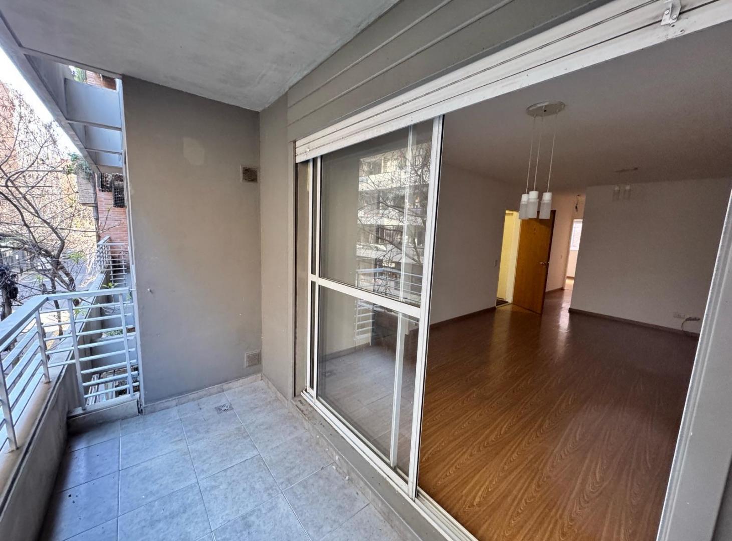 Foto de DEPARTAMENTO 2 DORMITORIO ALEM 1333, imagen 4