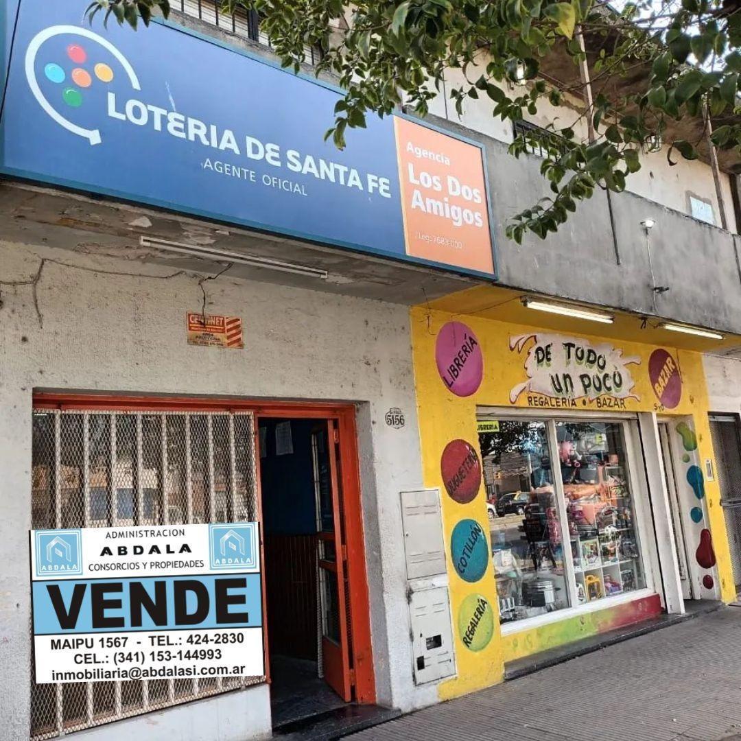 Foto de En Venta 2 Locales, casa 2 dormitorios arriba y terreno al fondo, imagen 3