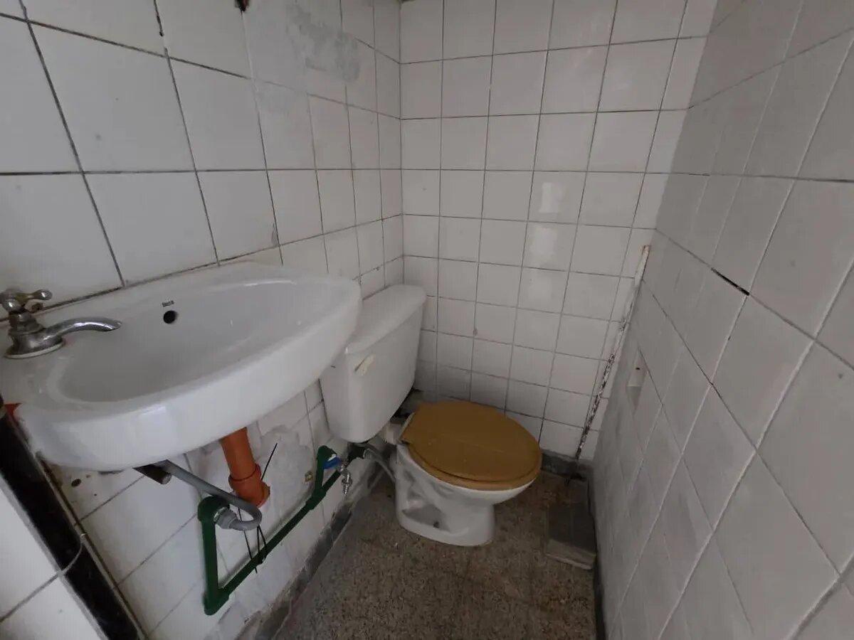Foto de Alquiler Local Comercial 16m2 Maipu 500, imagen 1