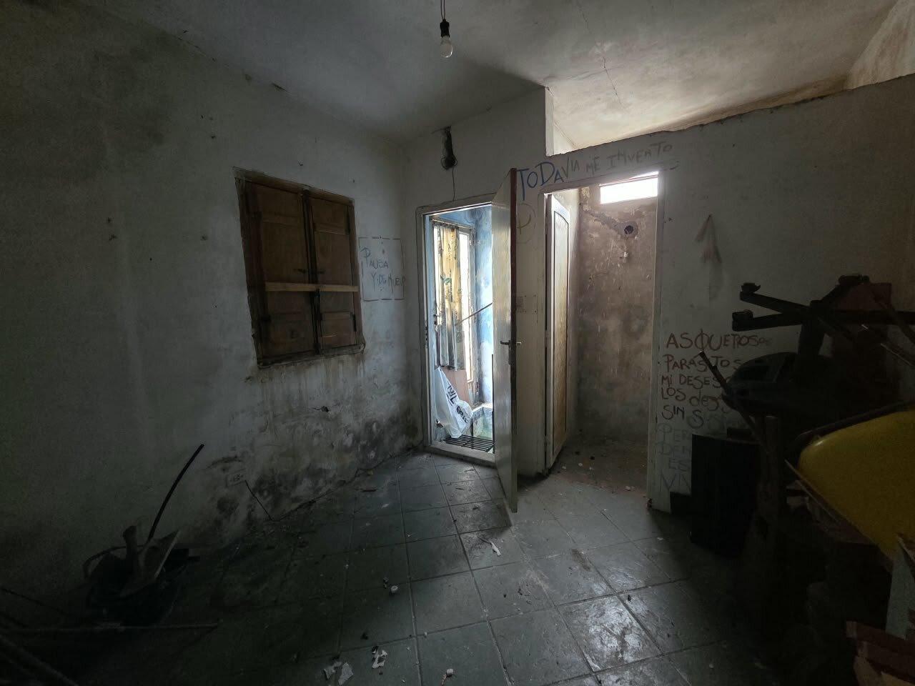 Foto de Venta 2 casas a reciclar sobre lote de 434m2 en Virasoro 2900, imagen 2