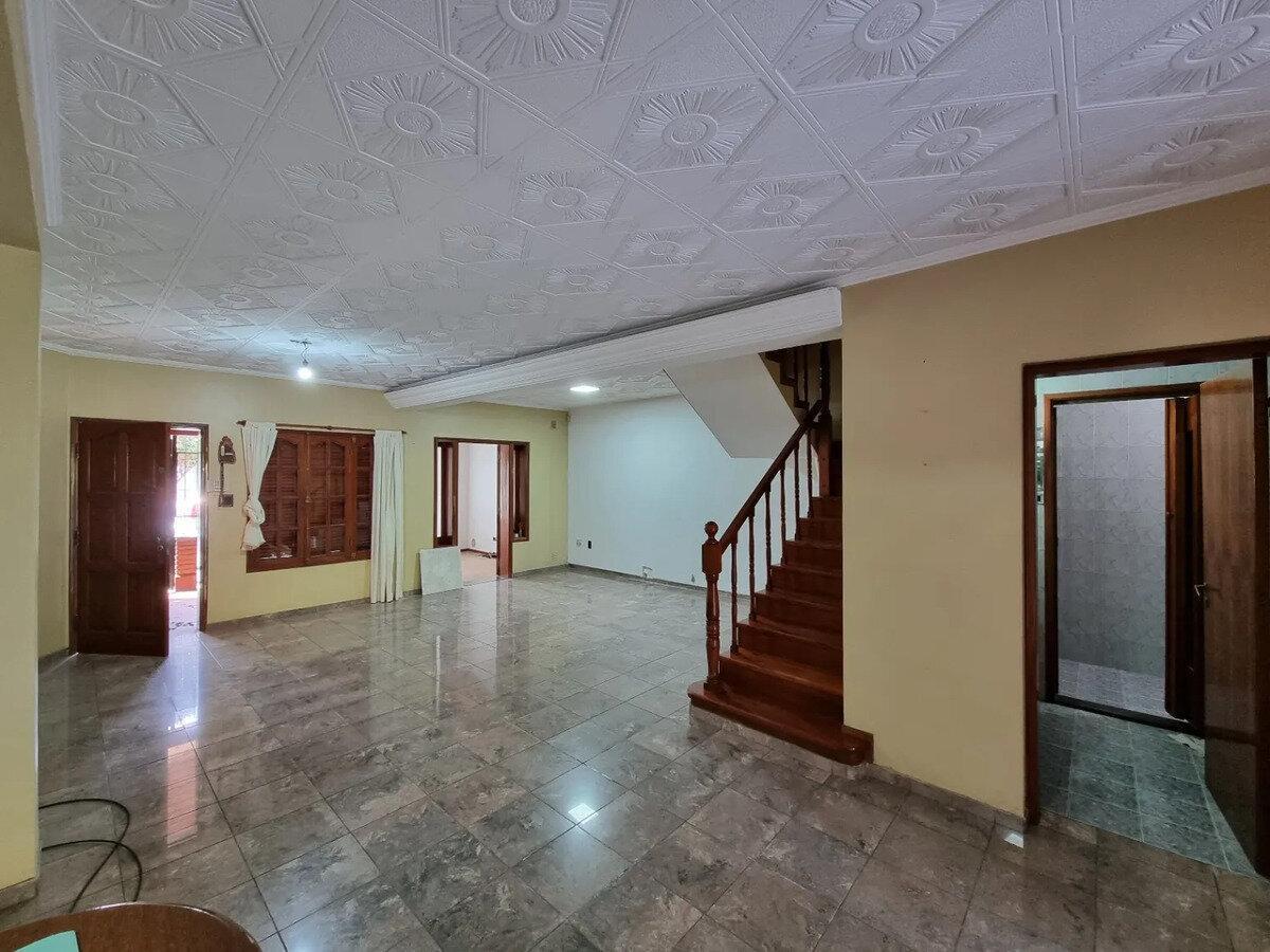 Foto de Venta Casa 3 Dormitorios Barrio Parque Con Cochera, imagen 1