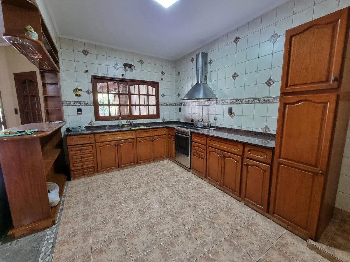 Foto de Venta Casa 3 Dormitorios Barrio Parque Con Cochera, imagen 5