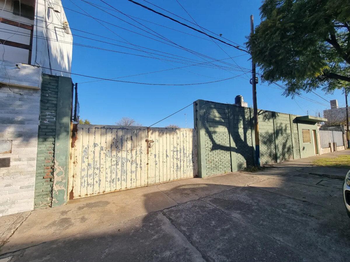Foto de Terreno En Venta De 191m2 Ubicado En Alzugaray 900 Barrio Irigoyen, imagen 1