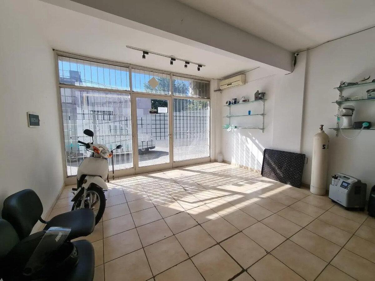 Foto de Local Comercial En Venta 3 Niveles Con Ascensor Y Terraza Echesortu, imagen 1