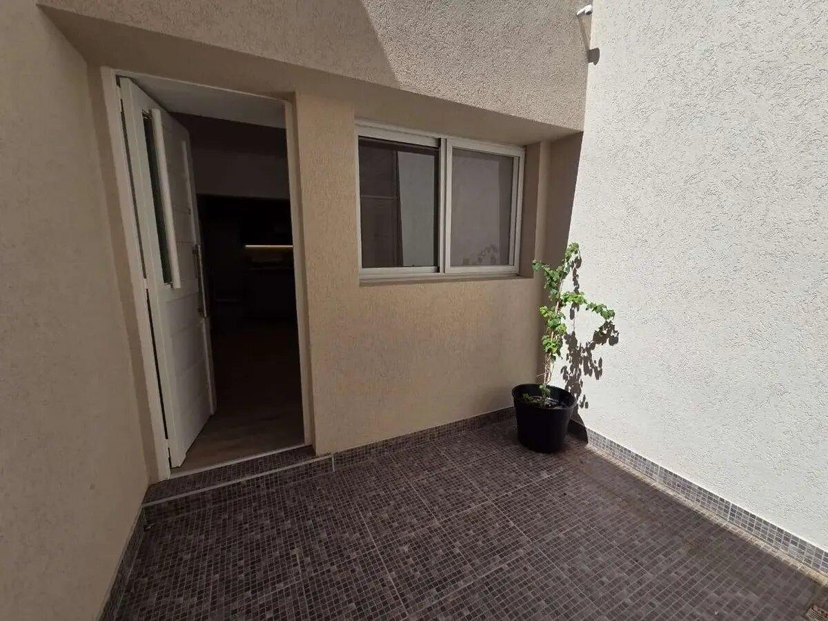 Foto de Casa Interna En Venta De 3 Dormitorios Con Cochera En Moreno 1900, imagen 2