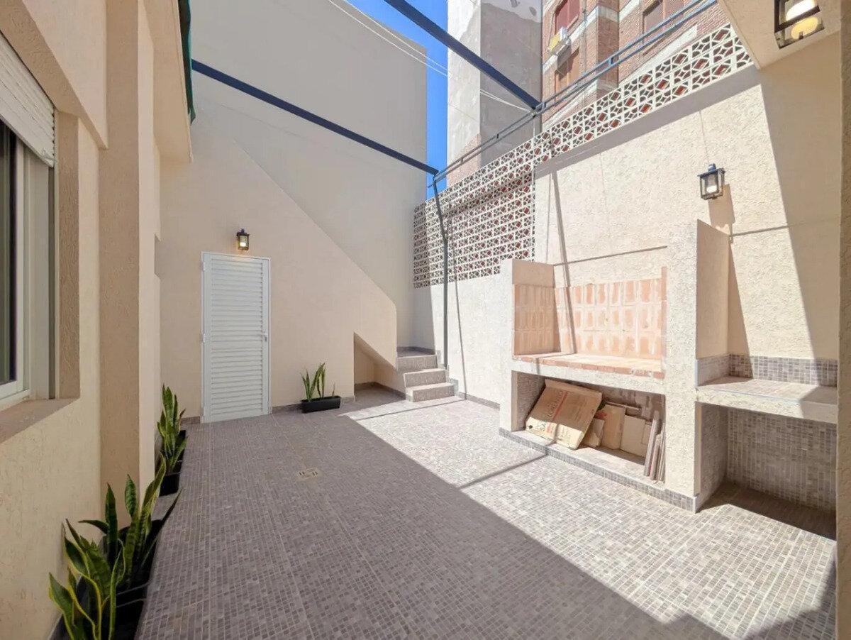 Foto de Casa Interna En Venta De 3 Dormitorios Con Cochera En Moreno 1900, imagen 1