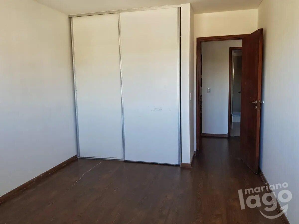 Foto de Departamento 2 dormitorios con cochera en Ov Lagos 1400, imagen 5