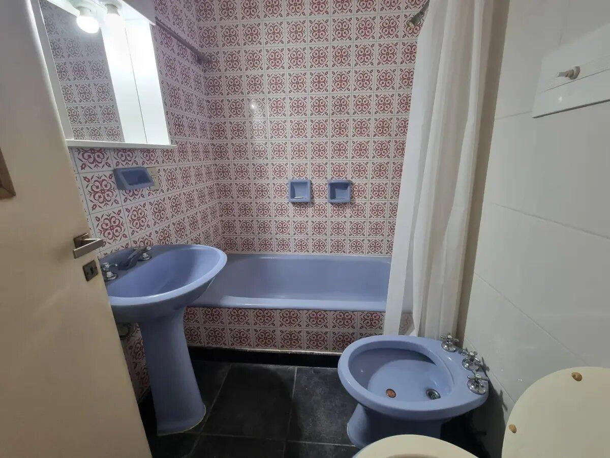 Foto de Departamento En Venta De 2 Dormitorios C/ Cochera Santa Fe Y Alvear, imagen 5