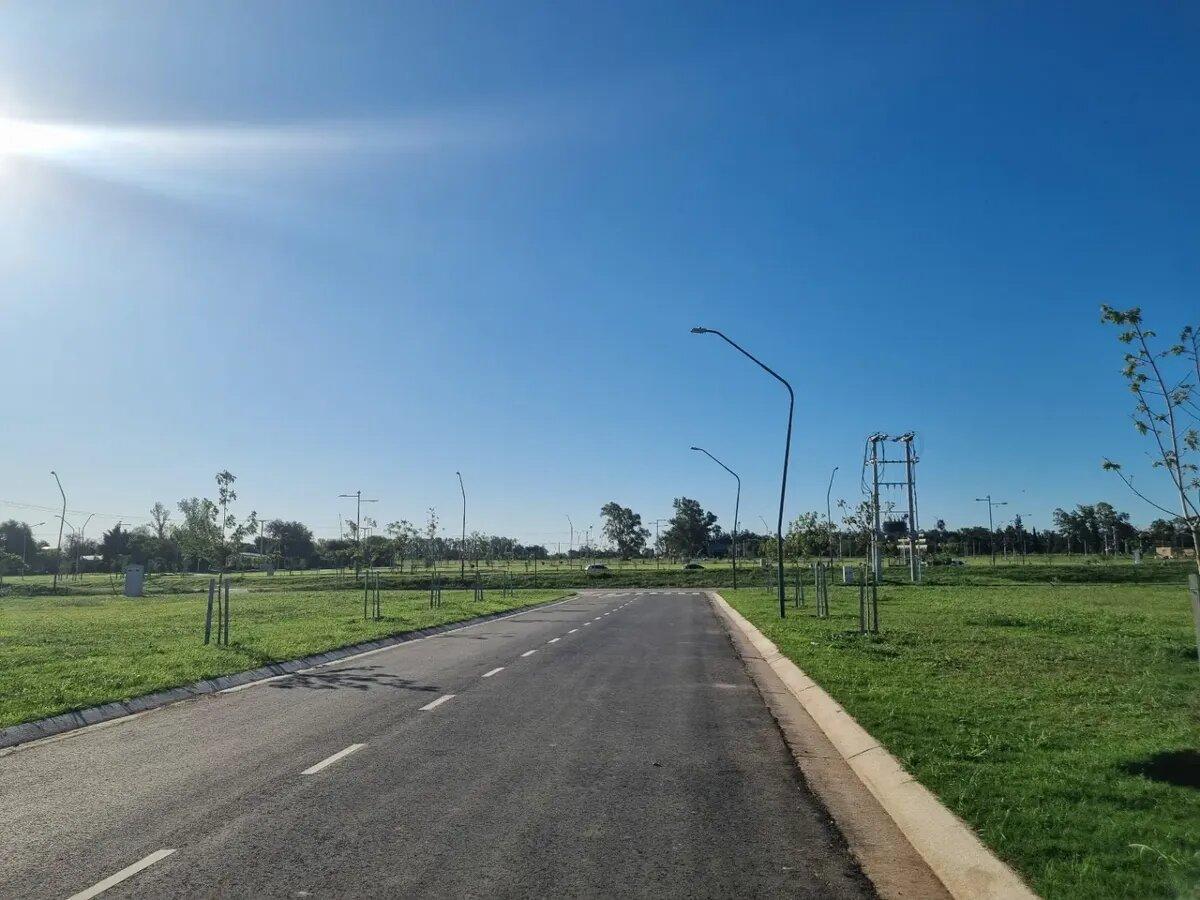 Foto de Terreno / Lote En Venta De 300m2 Ecolagos General Lagos, imagen 3
