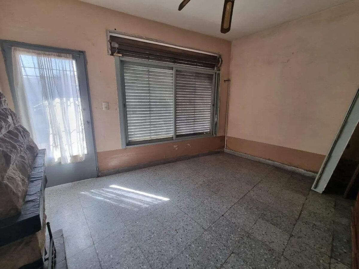 Foto de Casa 3 Dormitorios Con Galpón 120m2 En Venta Rio De Janeiro 2200, imagen 2