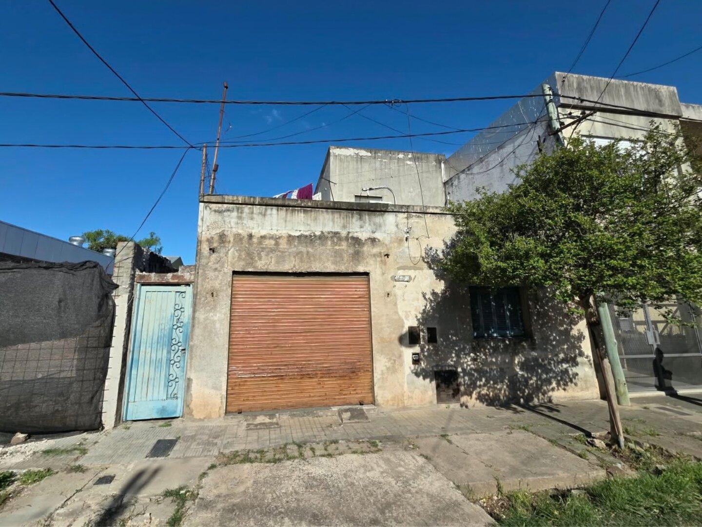Foto de Inmueble apto 2 viviendas o uso mixto sobre Pje Ruggieri 4600 (Francia, imagen 2