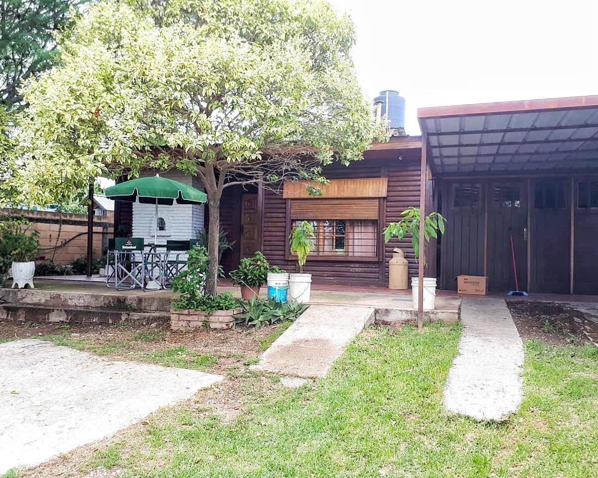 10084 - Casa en Venta en Carlos Paz Miguel Muñoz 7 Dorm. 3