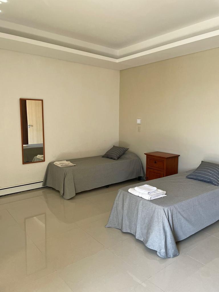 Foto de 10127- CASA DE CATEGORIA EN CARLOS PAZ, imagen 4