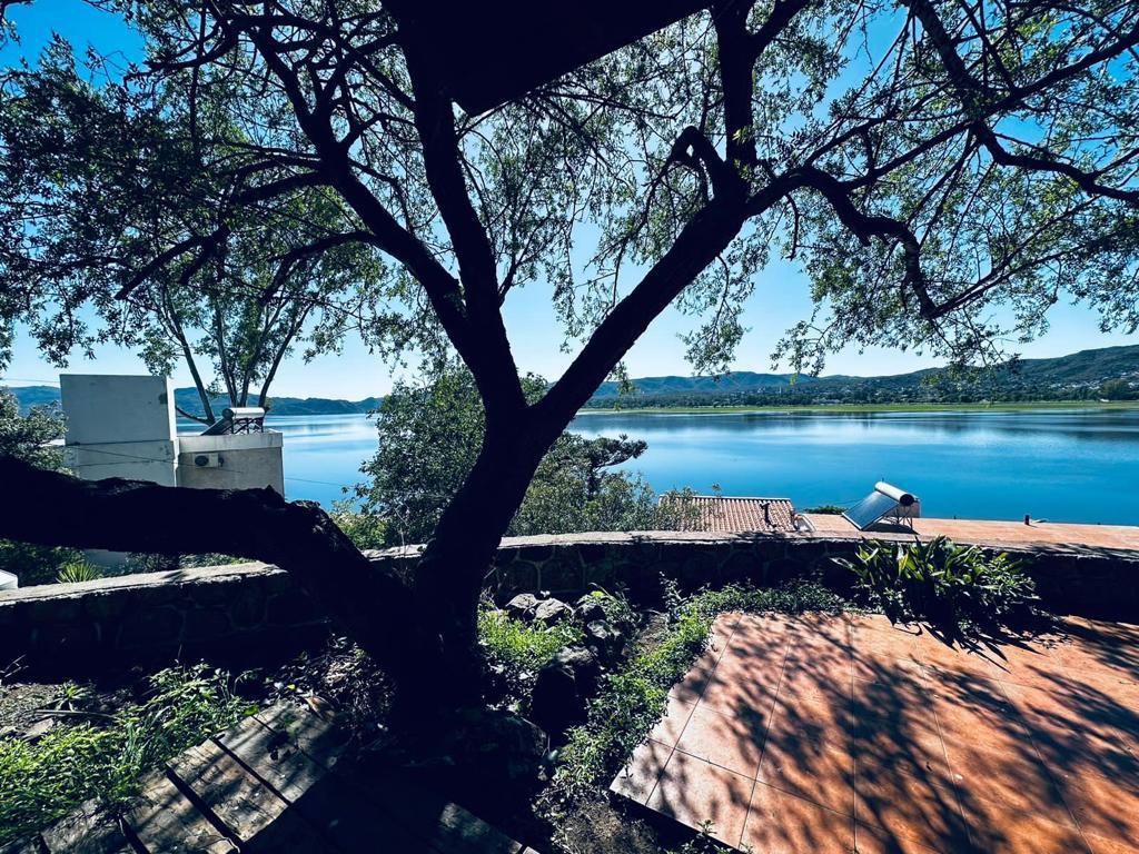 10169 - Casa en Venta con Vista Al Lago Carlos Paz 4