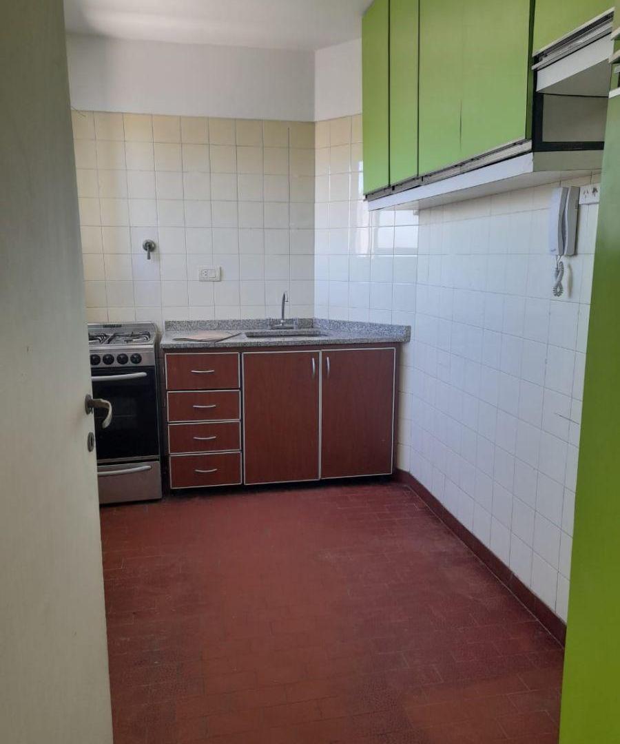 ALMAGRO 2 AMBIENTES LATERAL