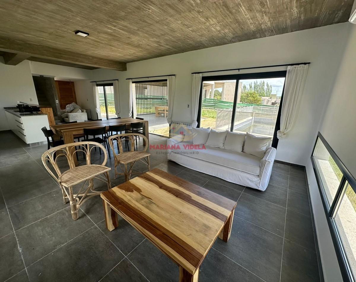 Casa en Venta en Costa Esmeralda - a Estrenar! Totalmente Equipada. 4