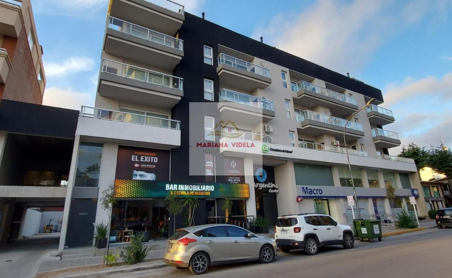Departamento 2 ambientes con cochera. En venta! Pinamar Centro.