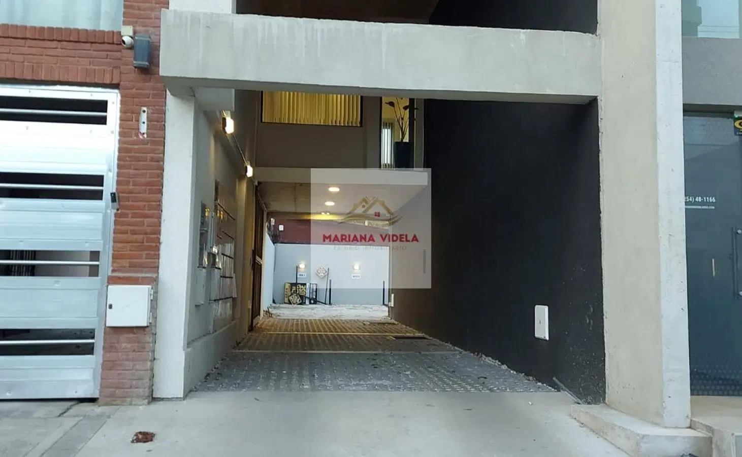 Departamento 2 ambientes con cochera. En venta! Pinamar Centro. 3