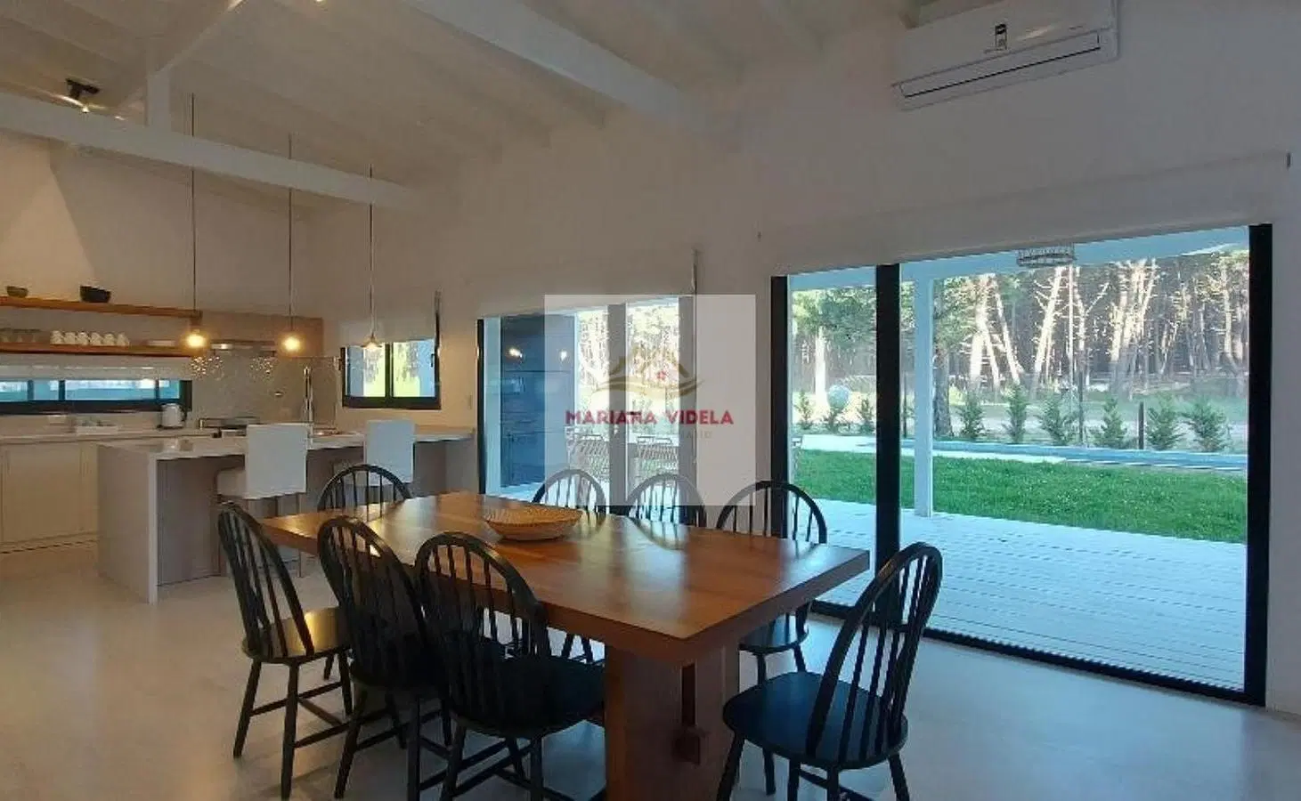 Casa en venta en Pinamar . Barrio Pioneros. Equipada y amoblada 5